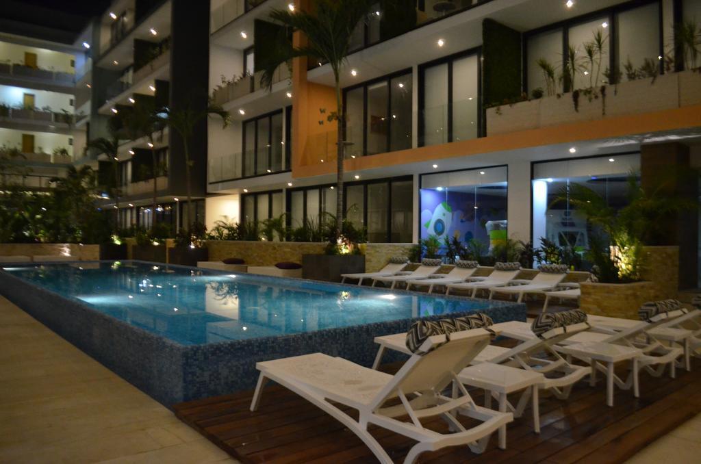The City Luxury Suites プレヤデルカーメン エクステリア 写真